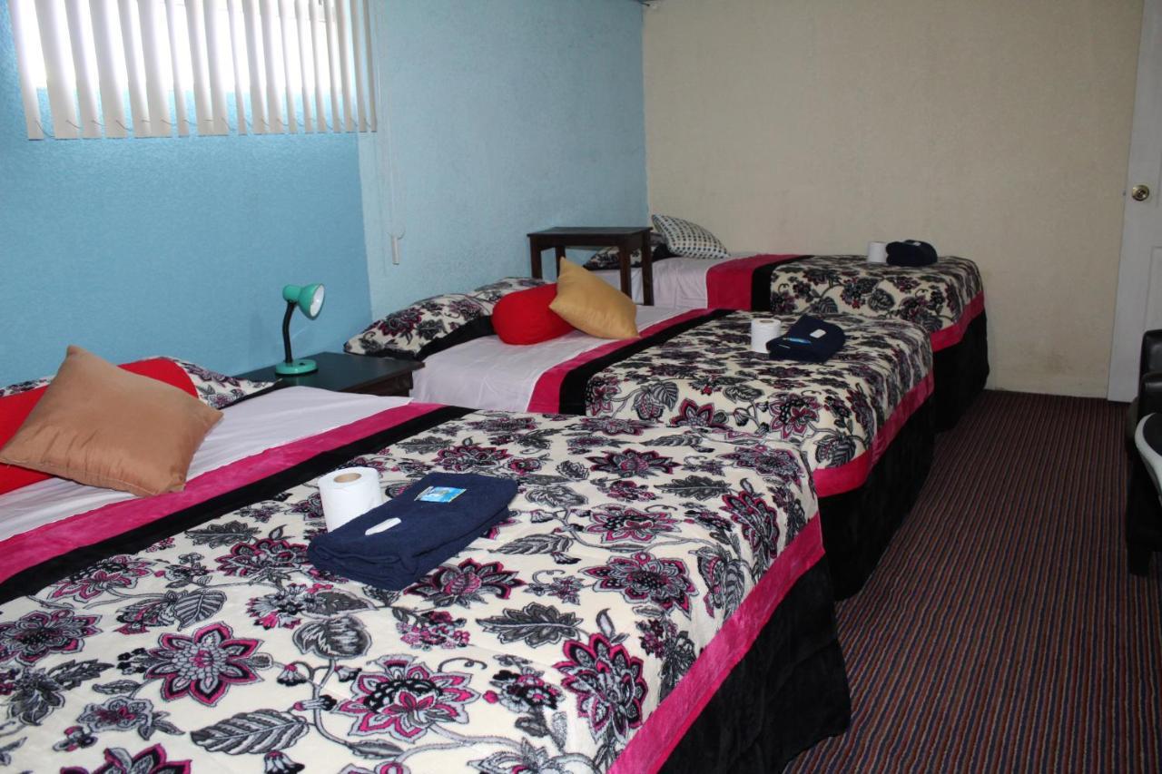 Hotel Kasa Kamelot 2 Κετσαλτενάνγκο Εξωτερικό φωτογραφία