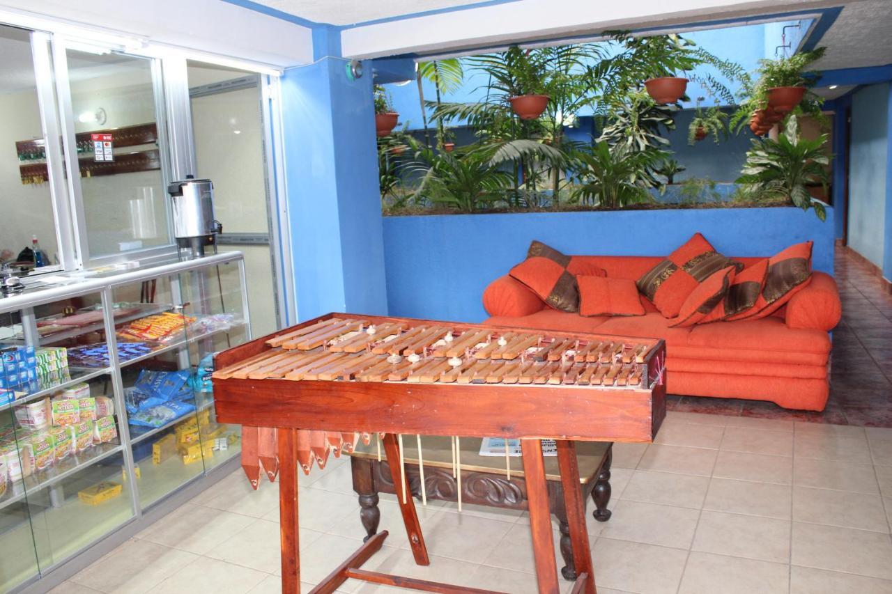 Hotel Kasa Kamelot 2 Κετσαλτενάνγκο Εξωτερικό φωτογραφία