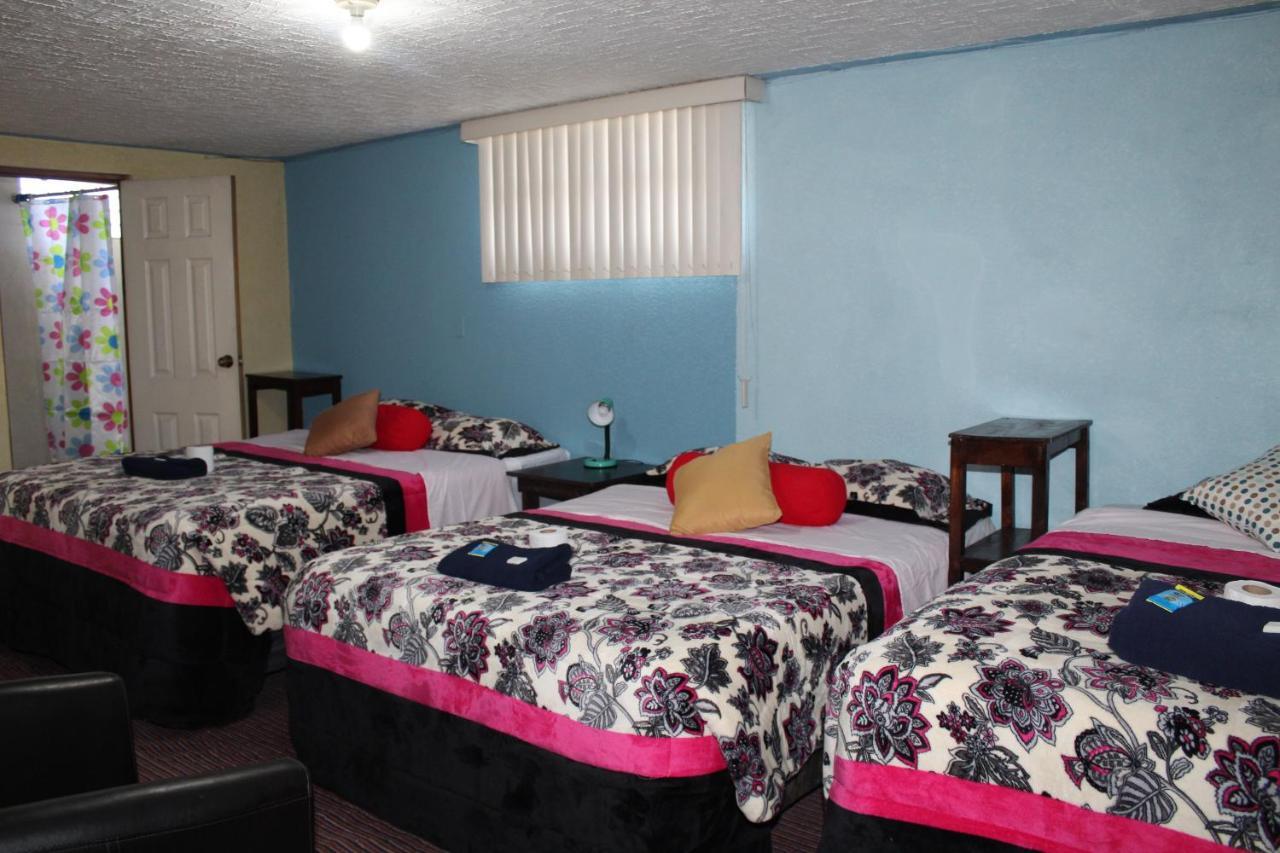 Hotel Kasa Kamelot 2 Κετσαλτενάνγκο Εξωτερικό φωτογραφία