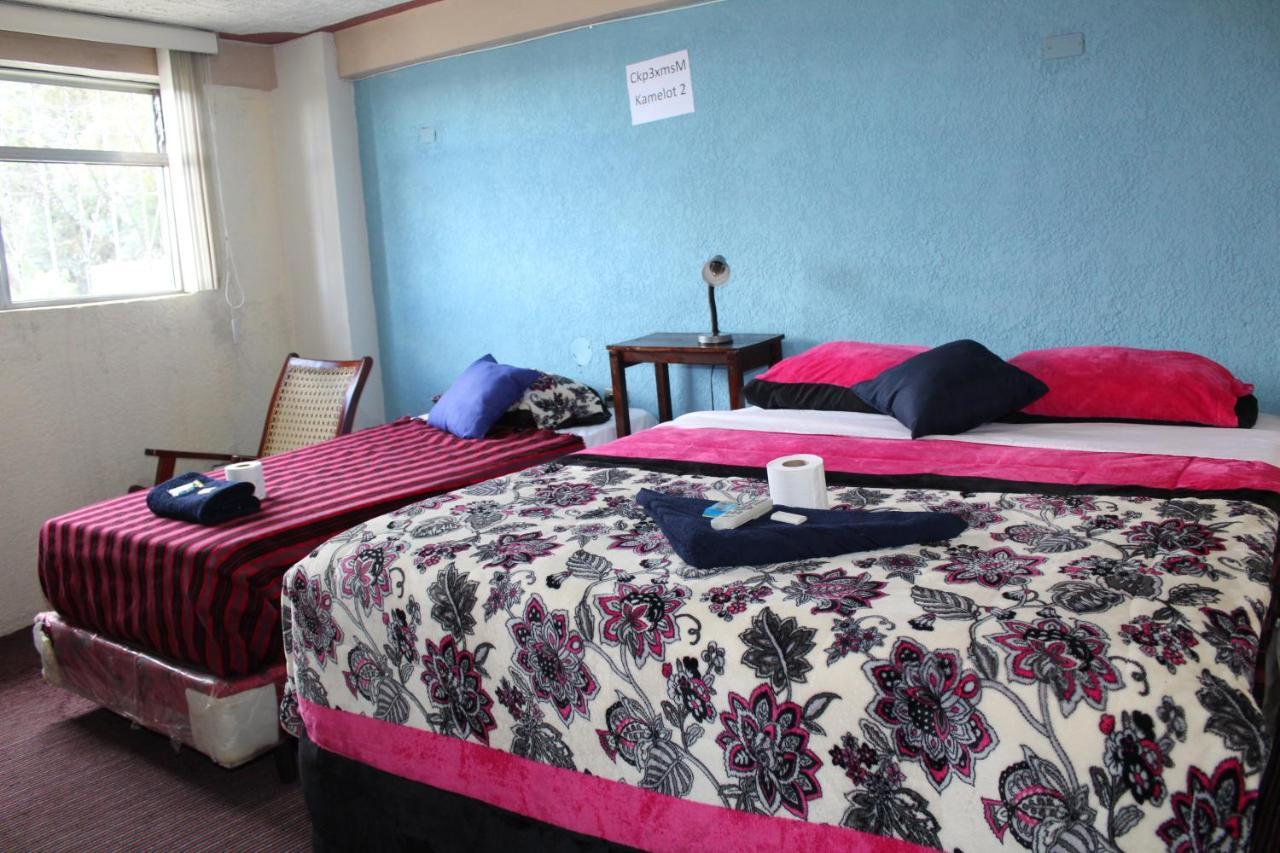 Hotel Kasa Kamelot 2 Κετσαλτενάνγκο Εξωτερικό φωτογραφία