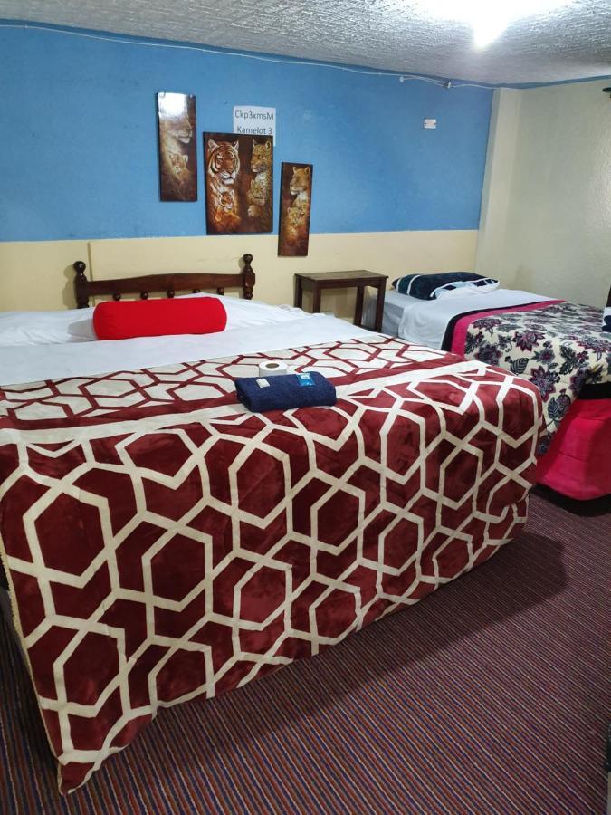 Hotel Kasa Kamelot 2 Κετσαλτενάνγκο Εξωτερικό φωτογραφία
