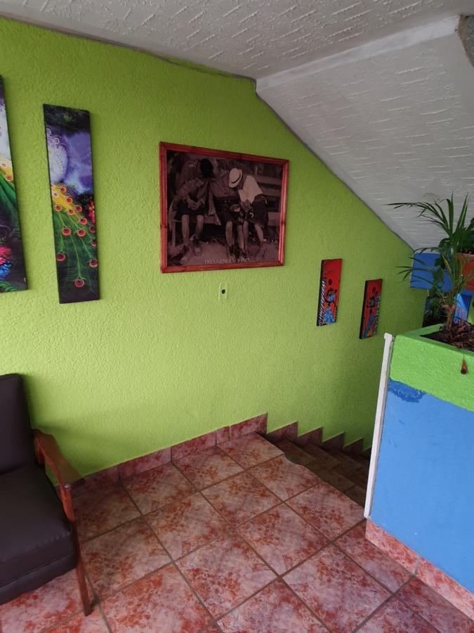 Hotel Kasa Kamelot 2 Κετσαλτενάνγκο Εξωτερικό φωτογραφία