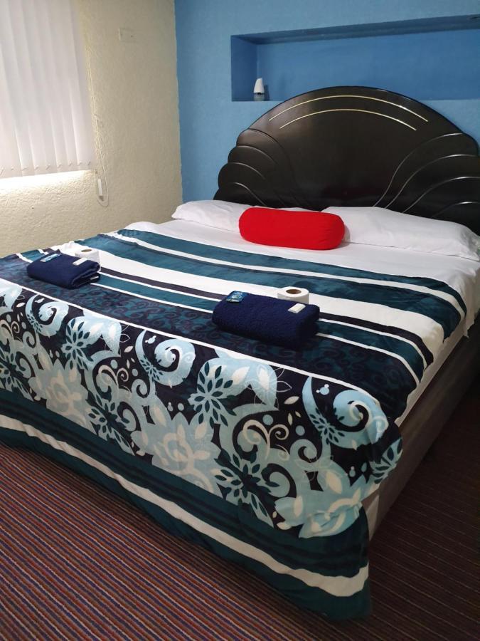 Hotel Kasa Kamelot 2 Κετσαλτενάνγκο Εξωτερικό φωτογραφία